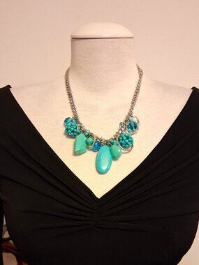 New Euro Collection  Vintage Teal Blue Beads Silver Plated Necklace & Earrings